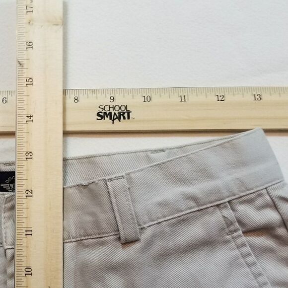 Dockers Flat Front Khakis Size 8 Petite - Picture 5 of 6